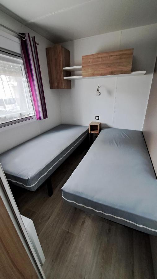 Mobile Home Climatise 3 Chambres A Narbonne Plage المظهر الخارجي الصورة