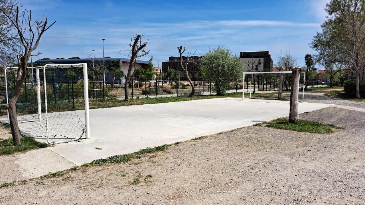 Mobile Home Climatise 3 Chambres A Narbonne Plage المظهر الخارجي الصورة