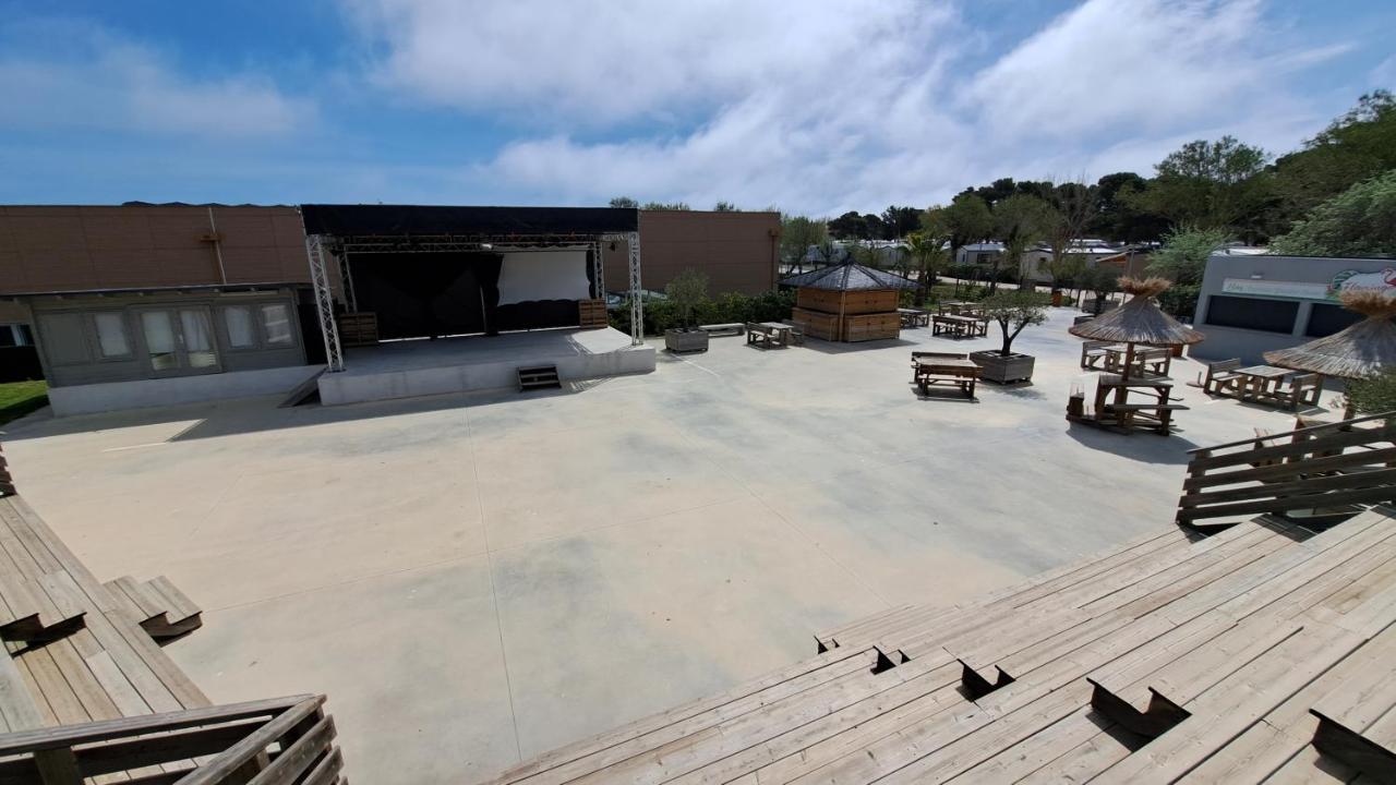 Mobile Home Climatise 3 Chambres A Narbonne Plage المظهر الخارجي الصورة